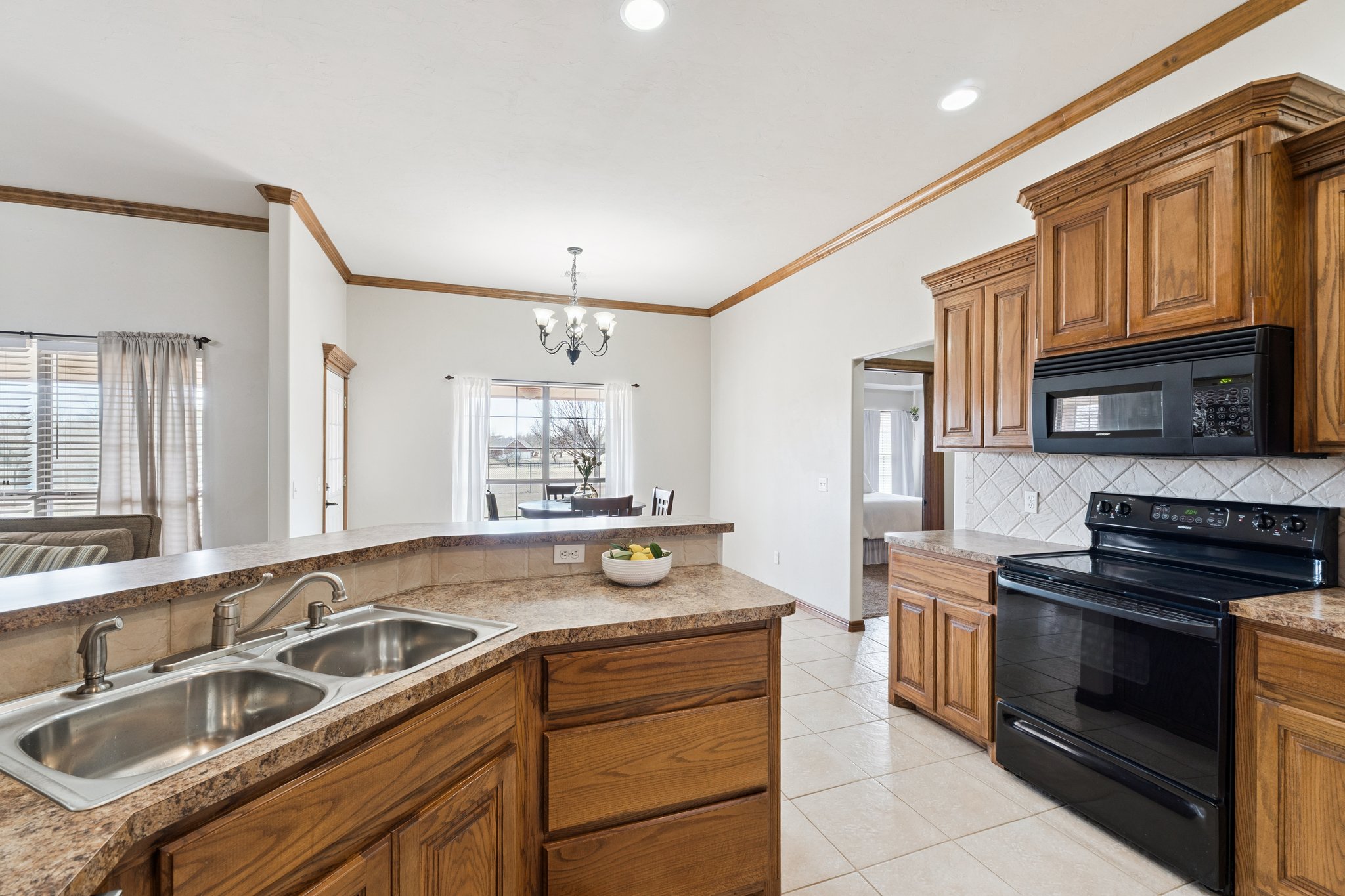 1928 SW 9th St_020.jpg