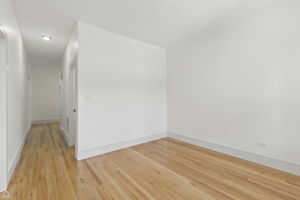 1928 W 21st St - 1R_004