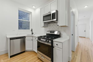 1928 W 21st St - 1R_005
