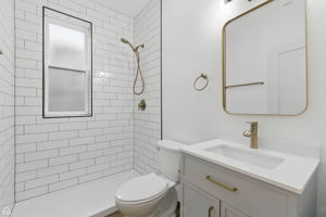 1928 W 21st St - 2R_003
