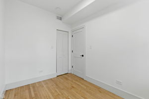 1928 W 21st St - 2R_007