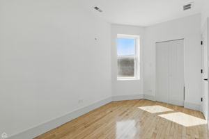 1928 W 21st St - 2R_008
