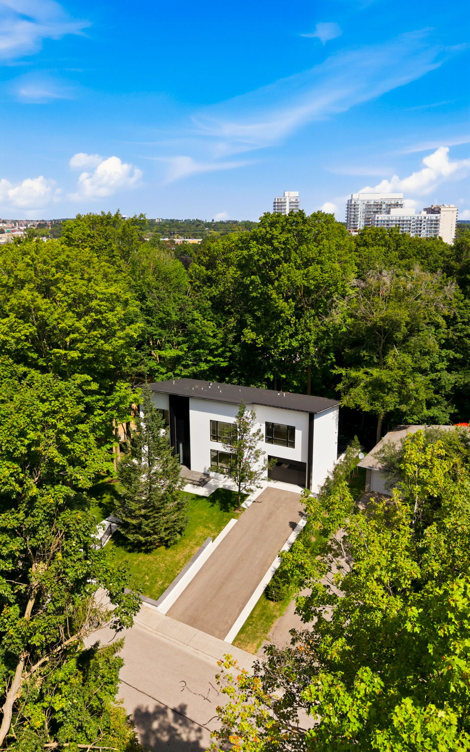  Photo 132