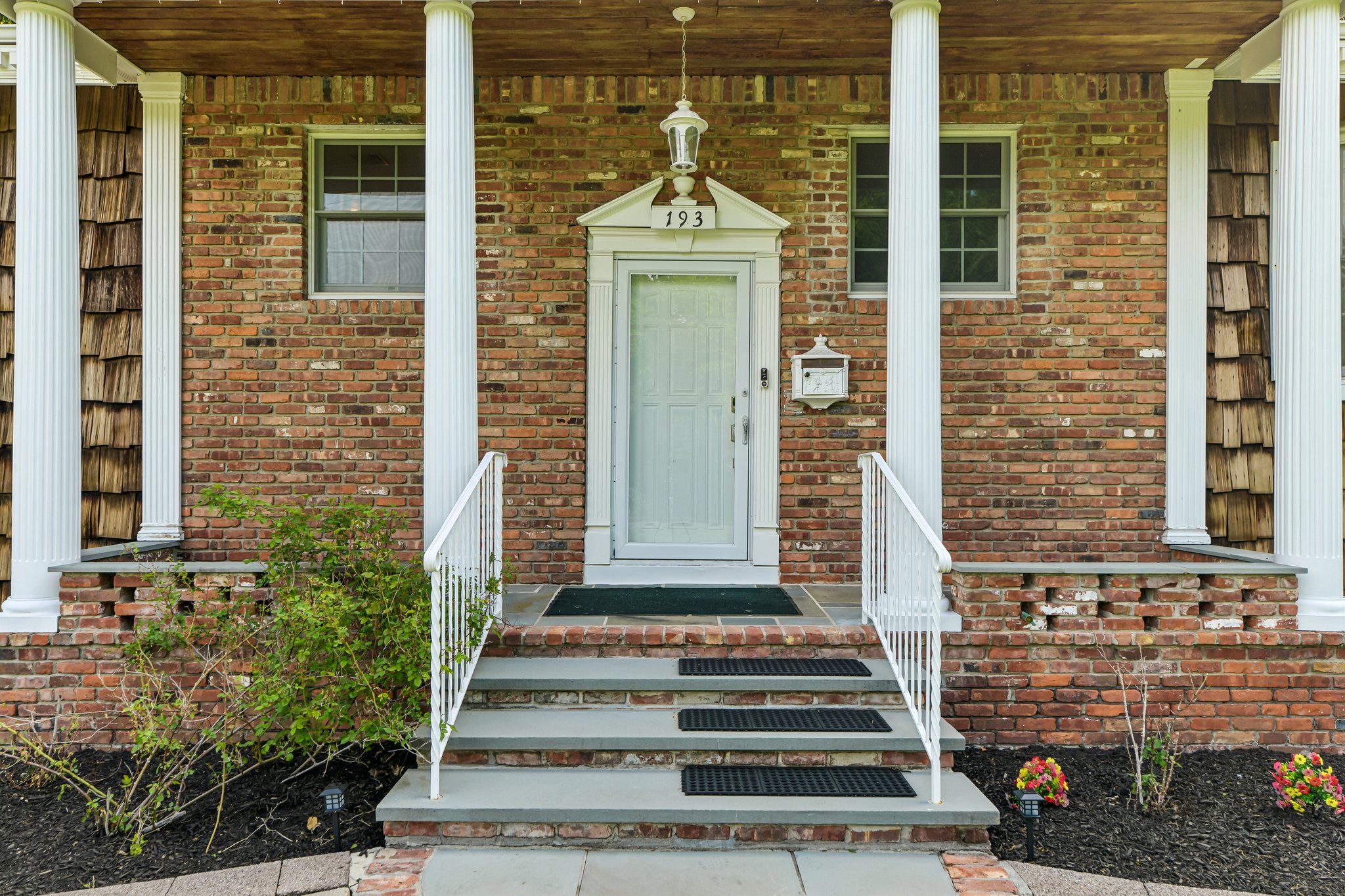 Cambon Ave-S1205-005.jpg
