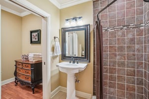 Movie Bedroom Bath