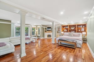 Downstairs Living/Bed
