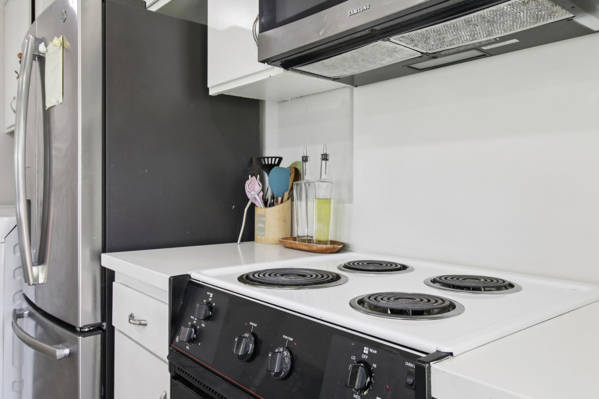193 Roxbury St-L2506-028