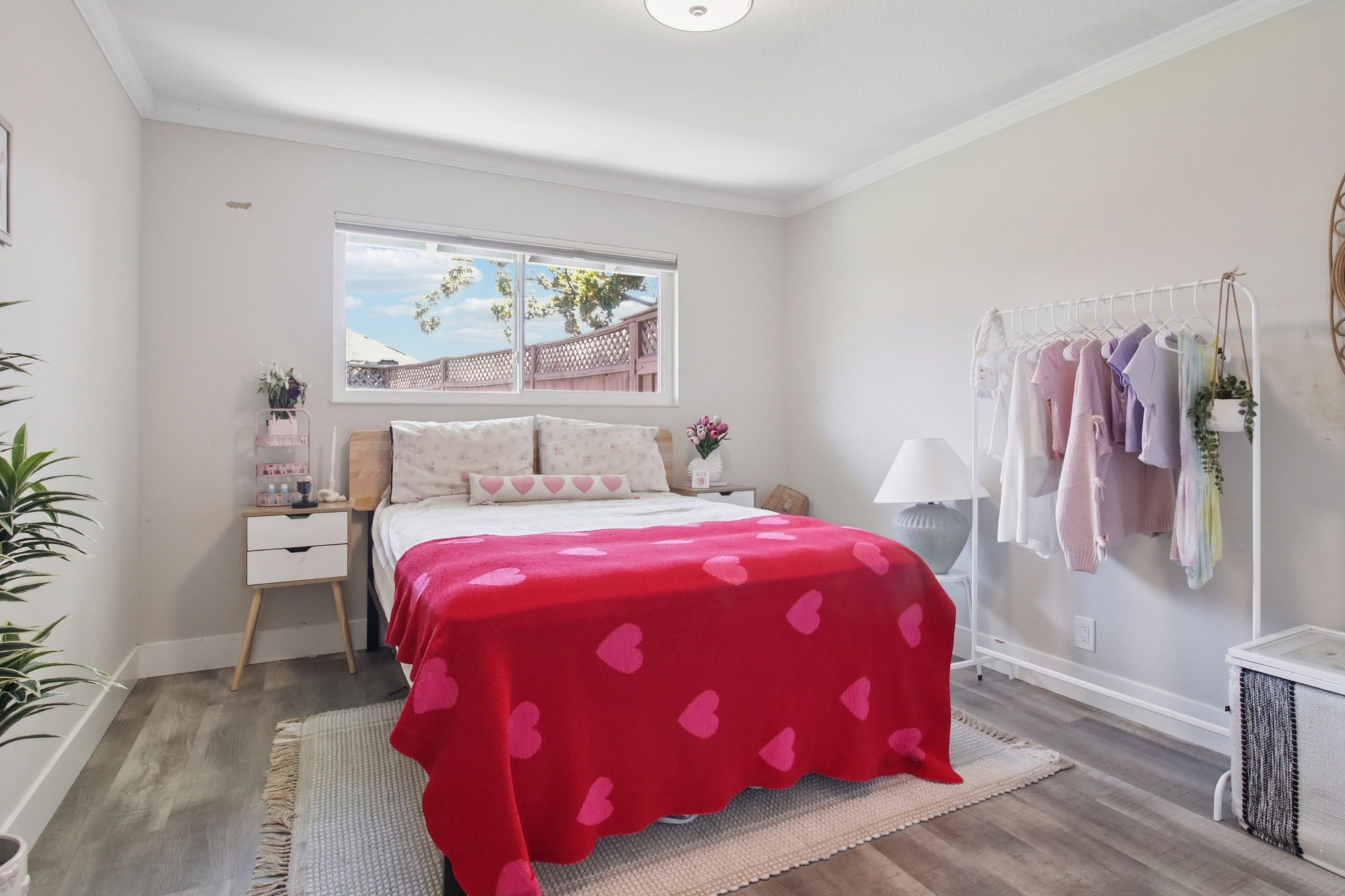 193 Roxbury St-L2506-029