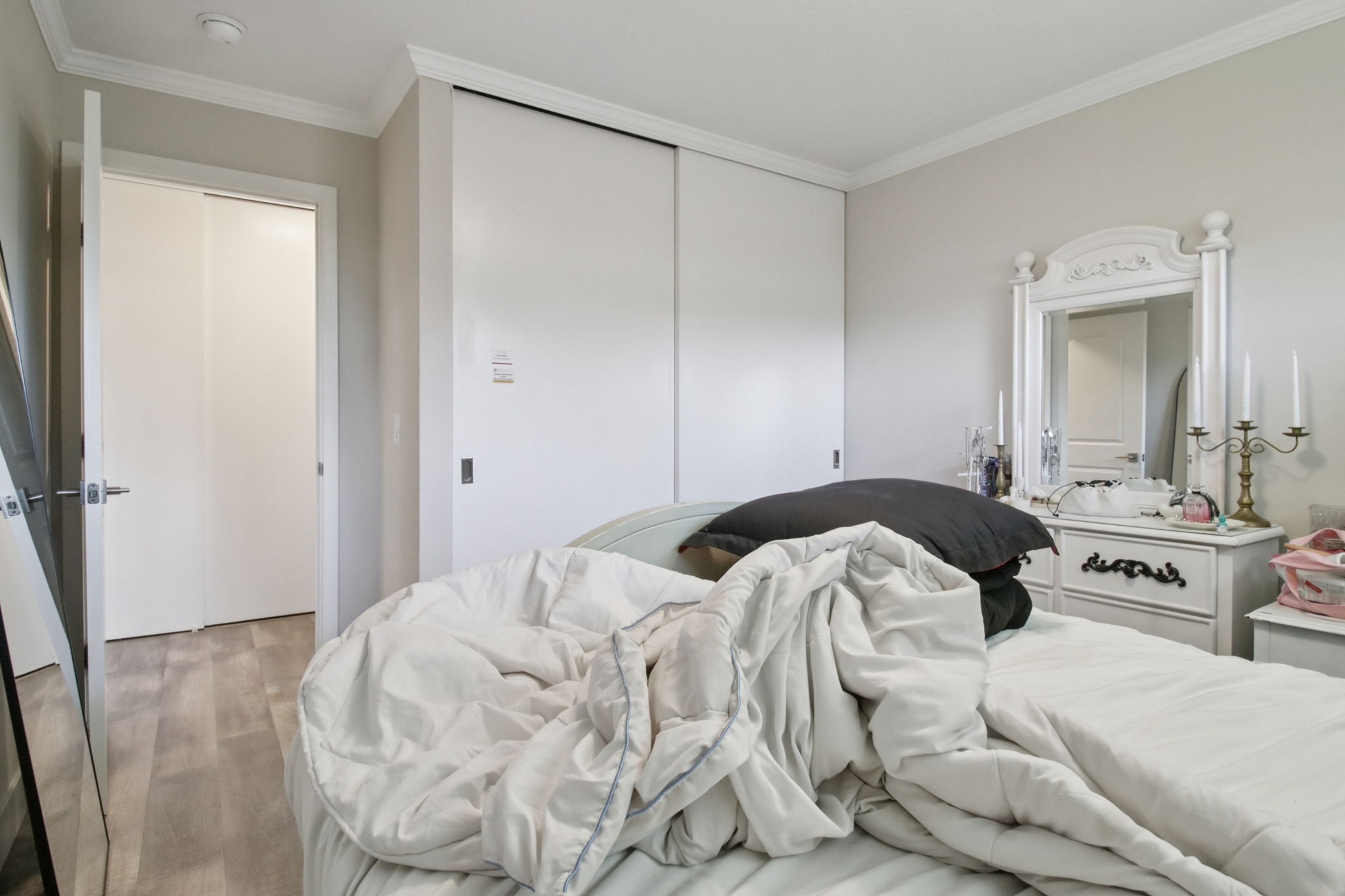 193 Roxbury St-L2506-041