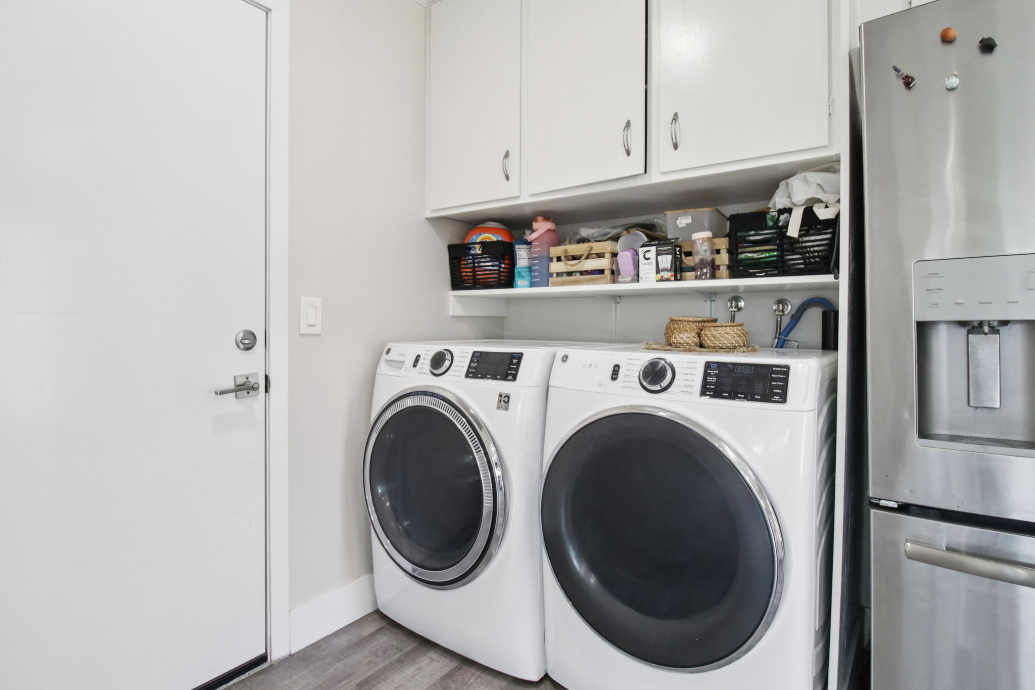 193 Roxbury St-L2506-043