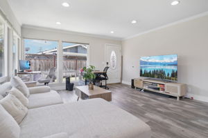 193 Roxbury St-L2506-012