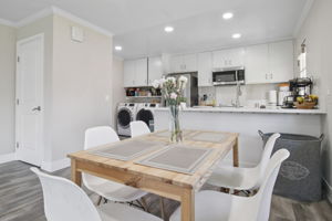 193 Roxbury St-L2506-015