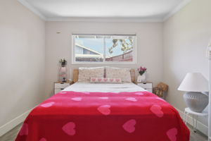 193 Roxbury St-L2506-030