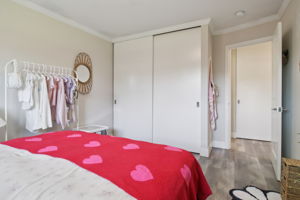 193 Roxbury St-L2506-032