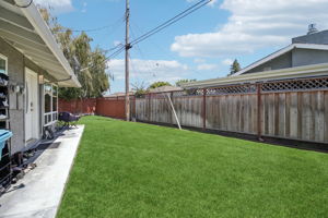 193 Roxbury St-L2506-045