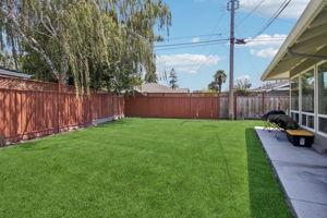 193 Roxbury St-L2506-051