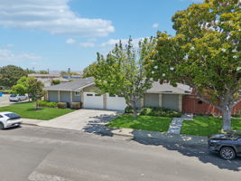 193 Roxbury St-L2506-052