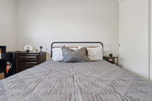 1214 Manchester Dr-L2506-030