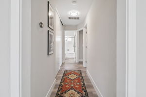 1214 Manchester Dr-L2506-035