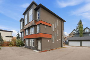  Photo 0