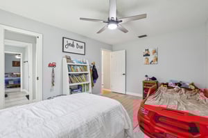 Country Club Rd-2905-035.jpg