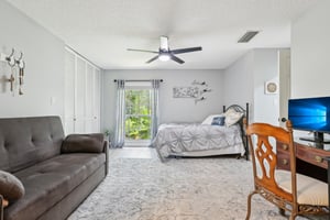 Country Club Rd-2905-036.jpg