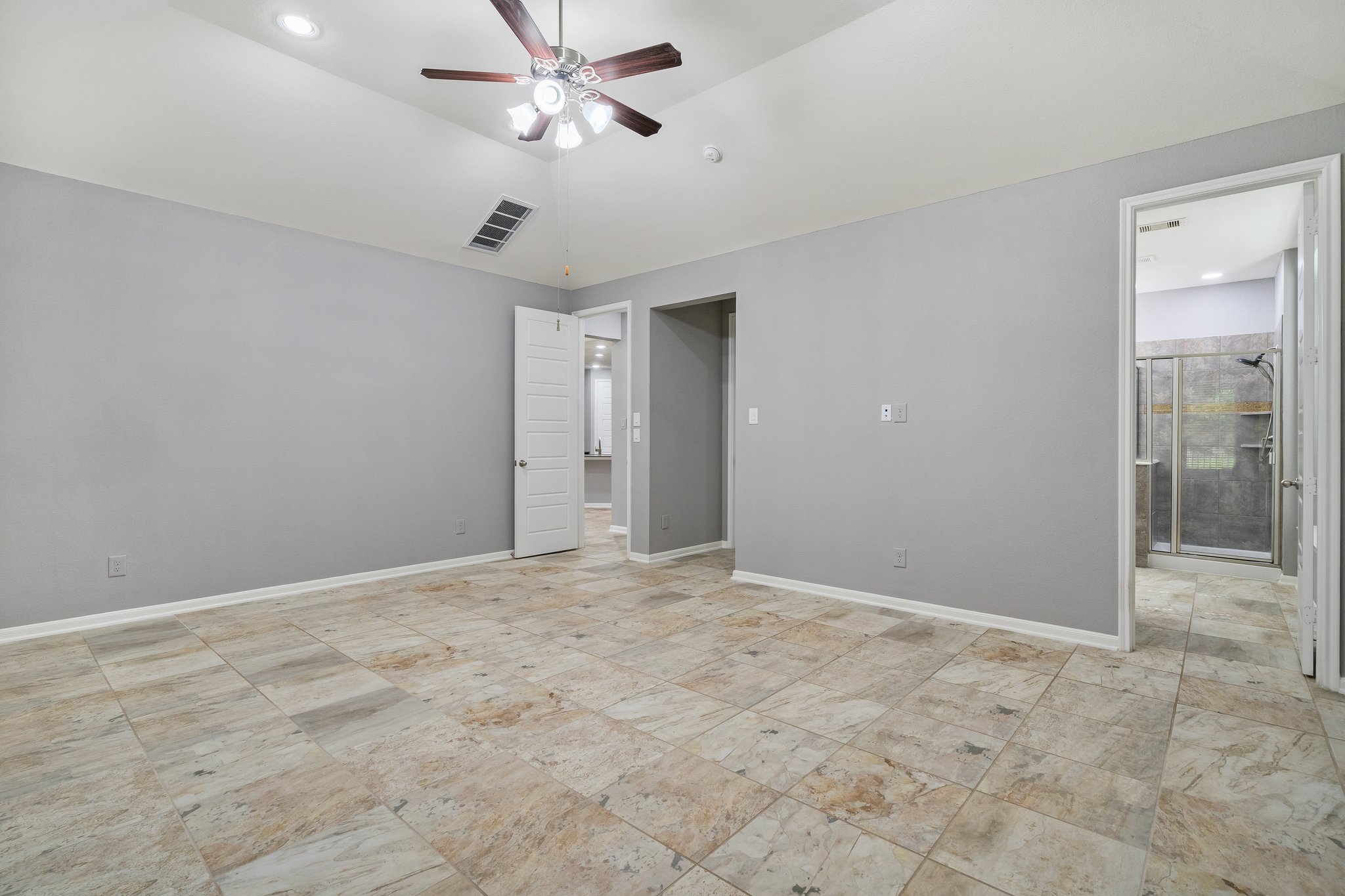 1930 Elkington Cir, Conroe, TX 77304 Houston Real Estate Media