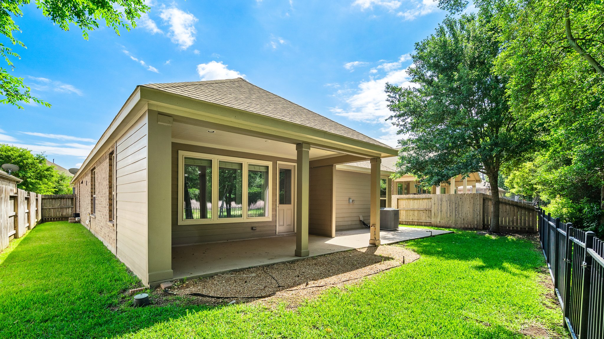 1930 Elkington Cir, Conroe, TX 77304 Houston Real Estate Media