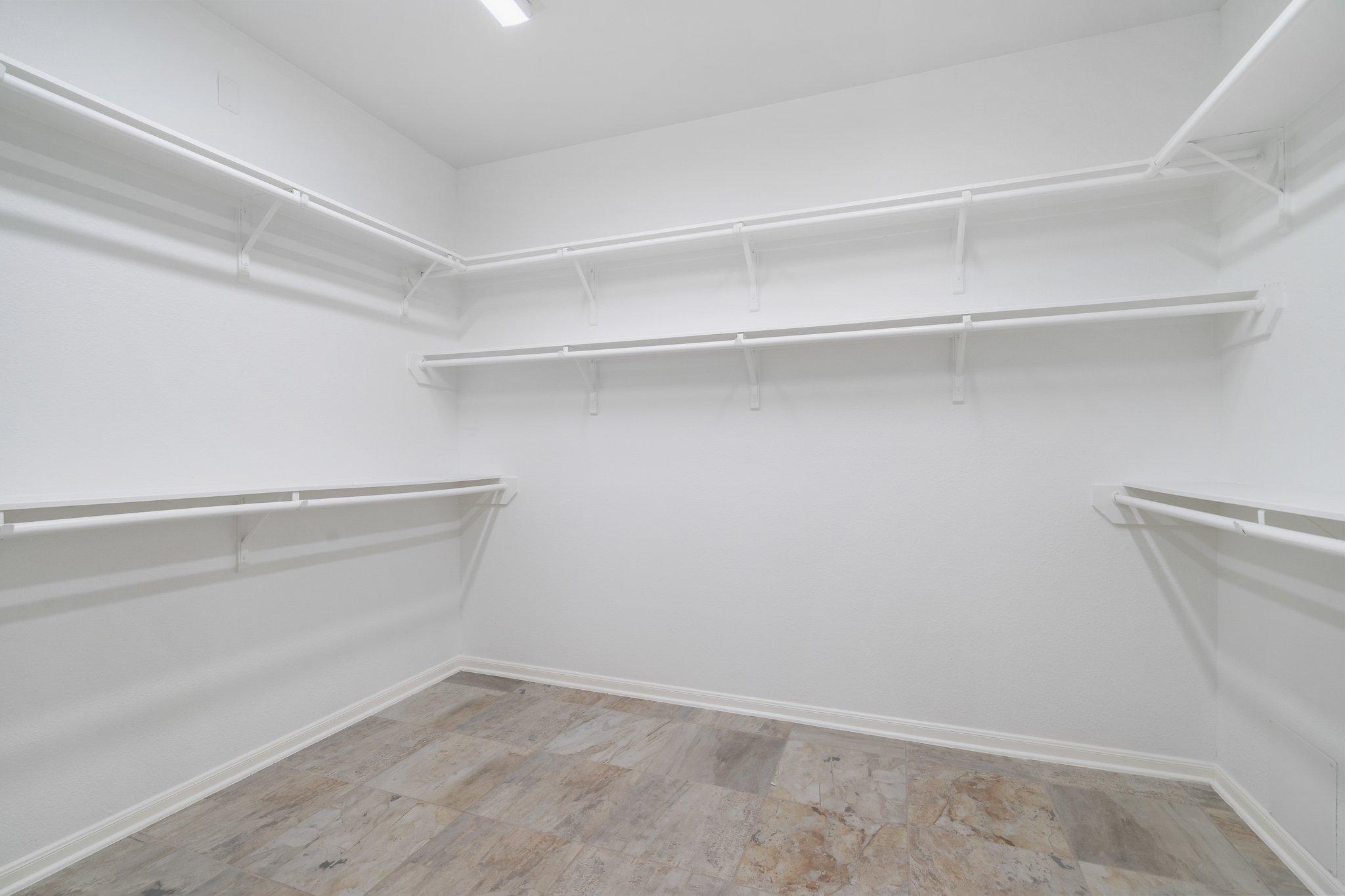 1930 Elkington Cir, Conroe, TX 77304 Houston Real Estate Media