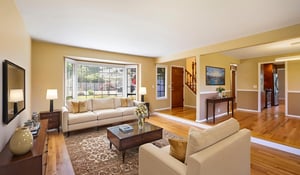 RINW027 virtually staged.jpeg