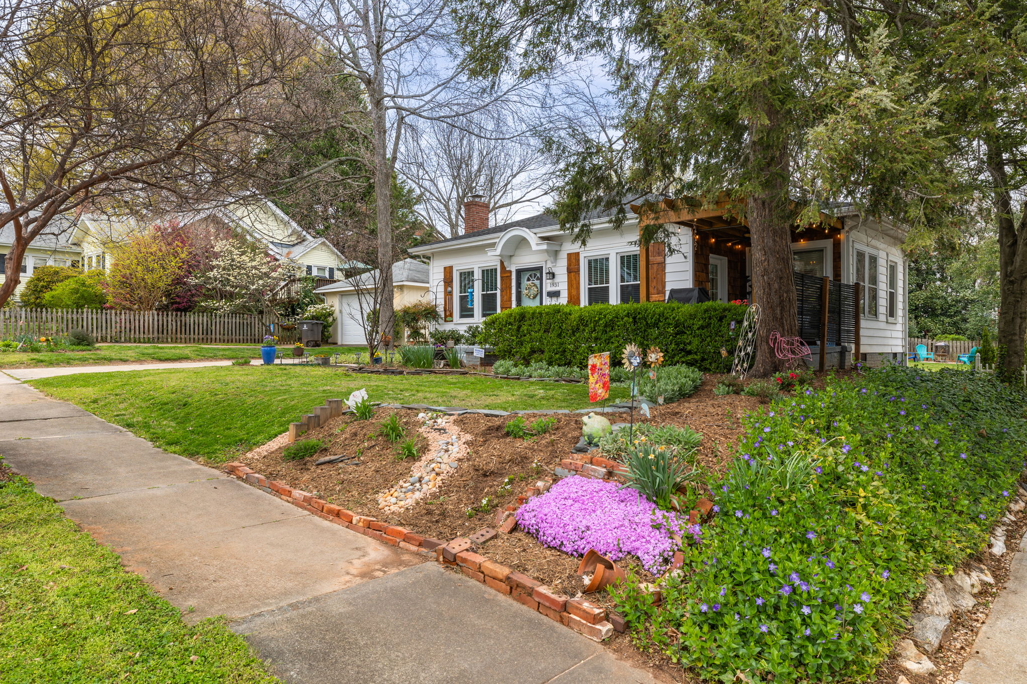 1931 Brantley St-3