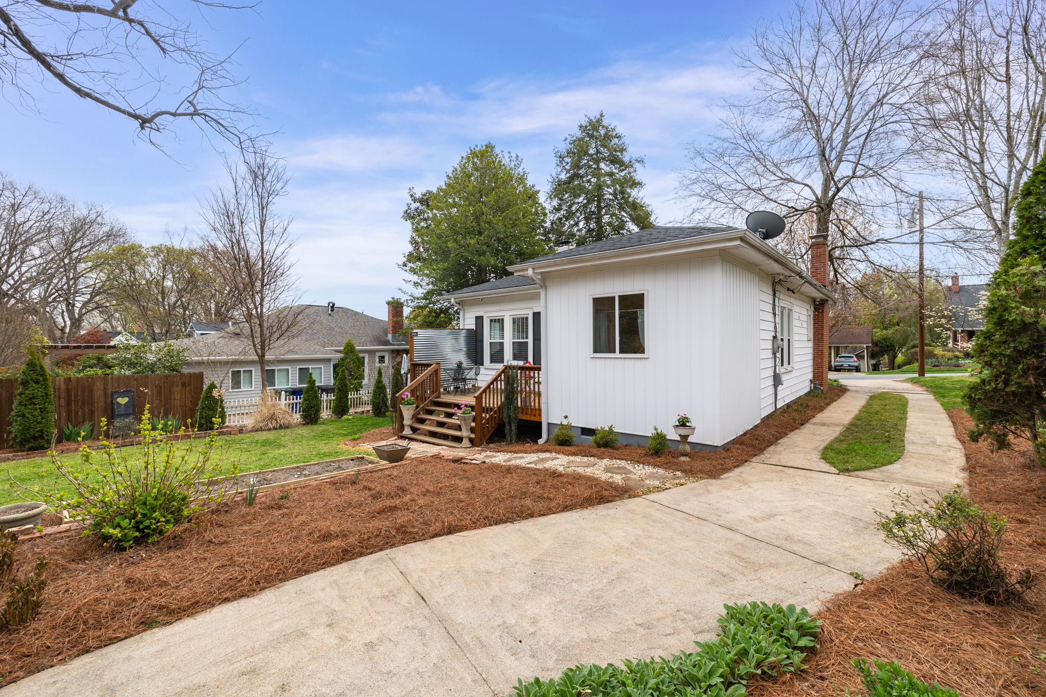 1931 Brantley St-31