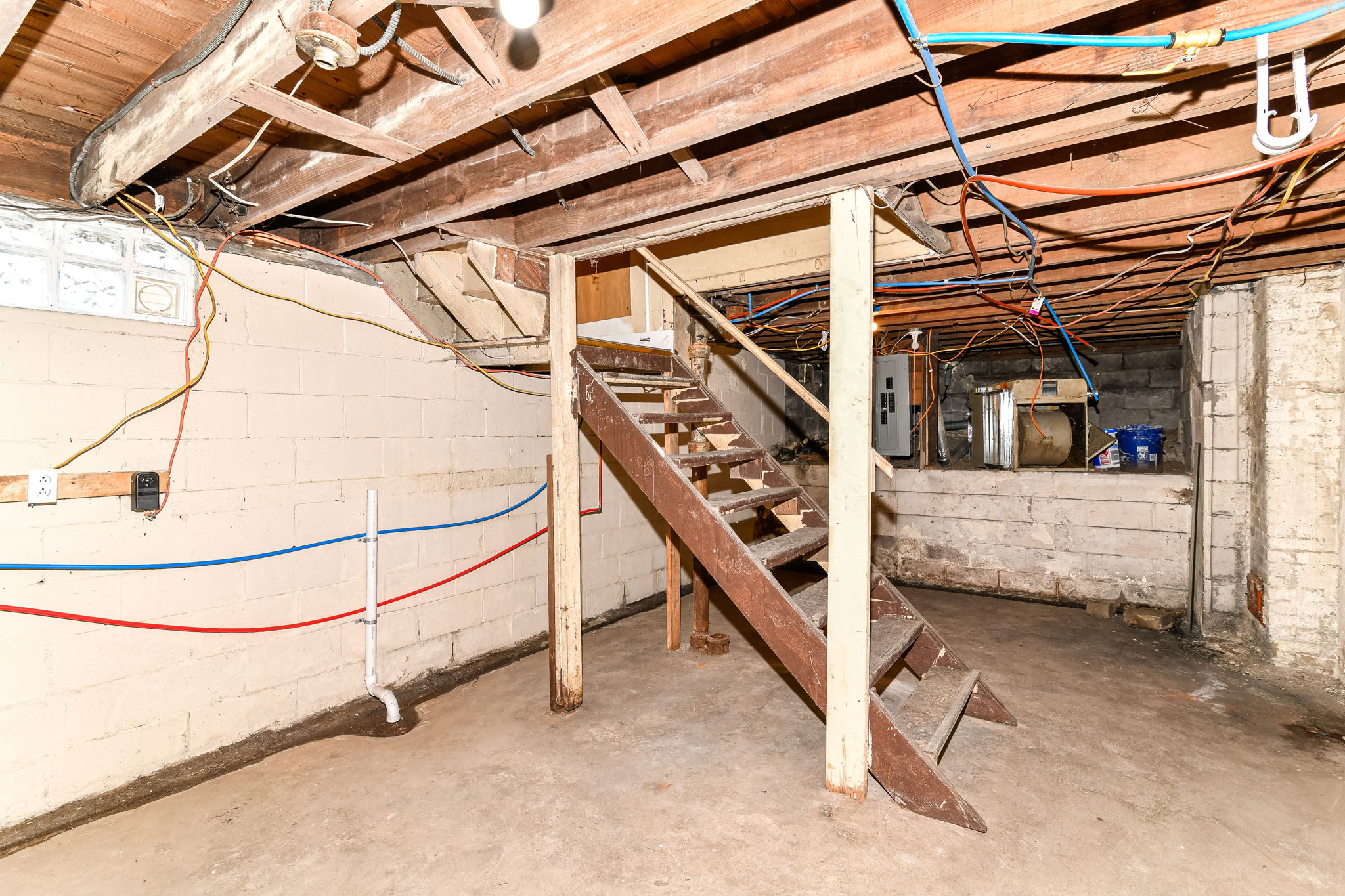 1931 N Oxford St, Indianapolis, IN 46218, USA Photo 14