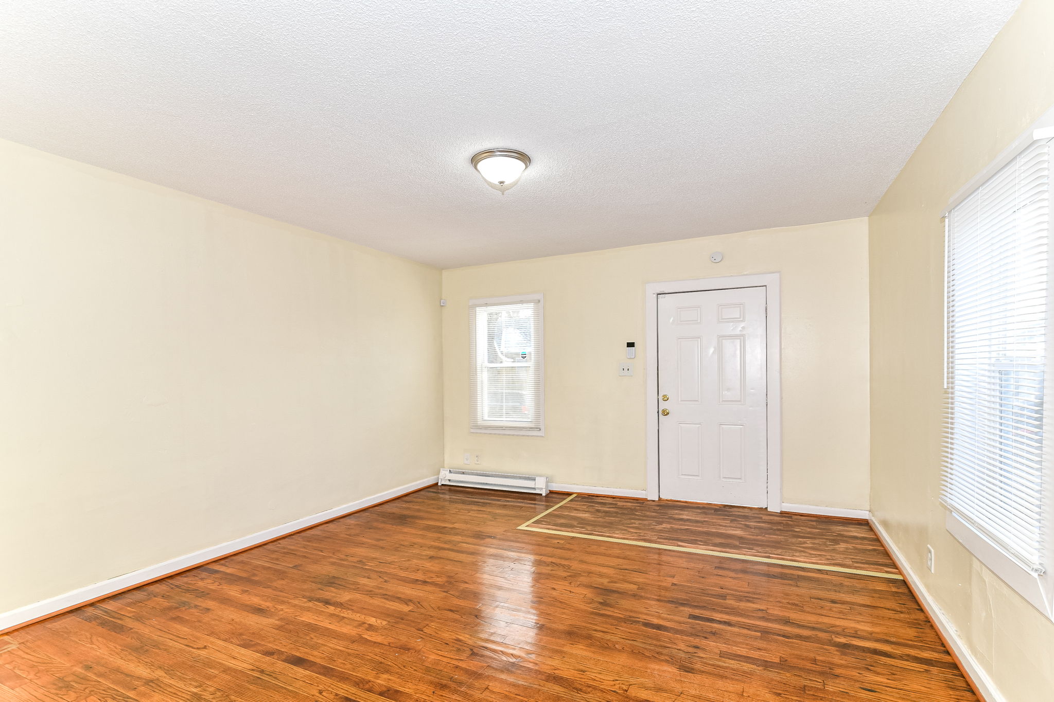 1931 N Oxford St, Indianapolis, IN 46218, USA Photo 4