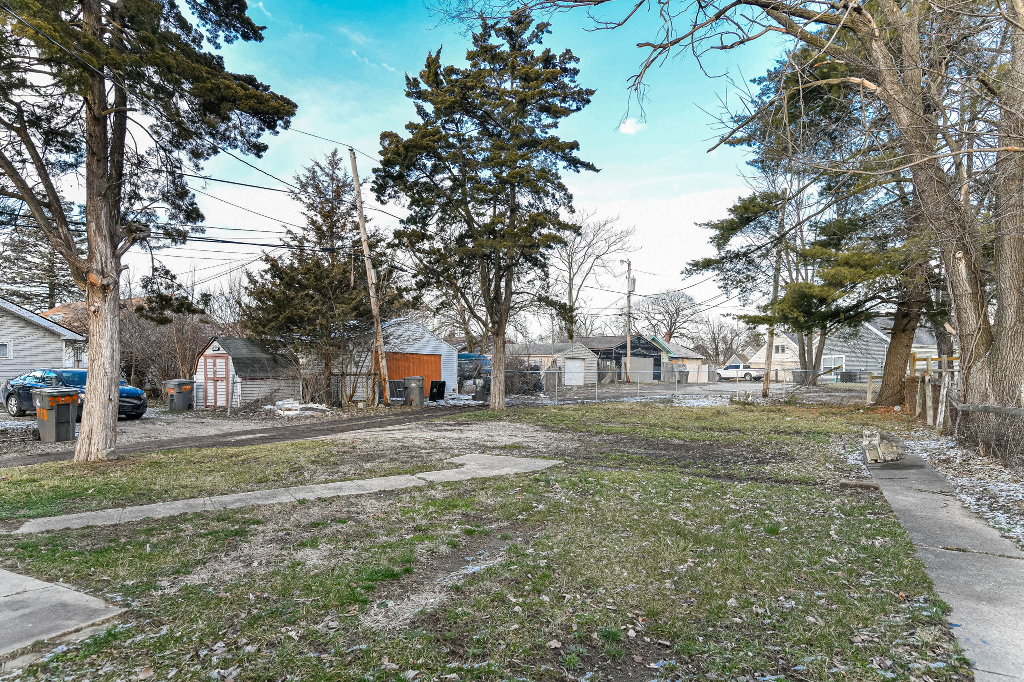 1931 N Oxford St, Indianapolis, IN 46218, USA Photo 28