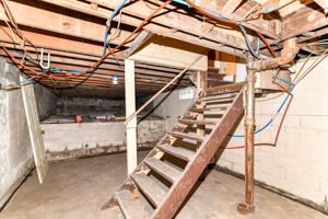 1931 N Oxford St, Indianapolis, IN 46218, USA Photo 26