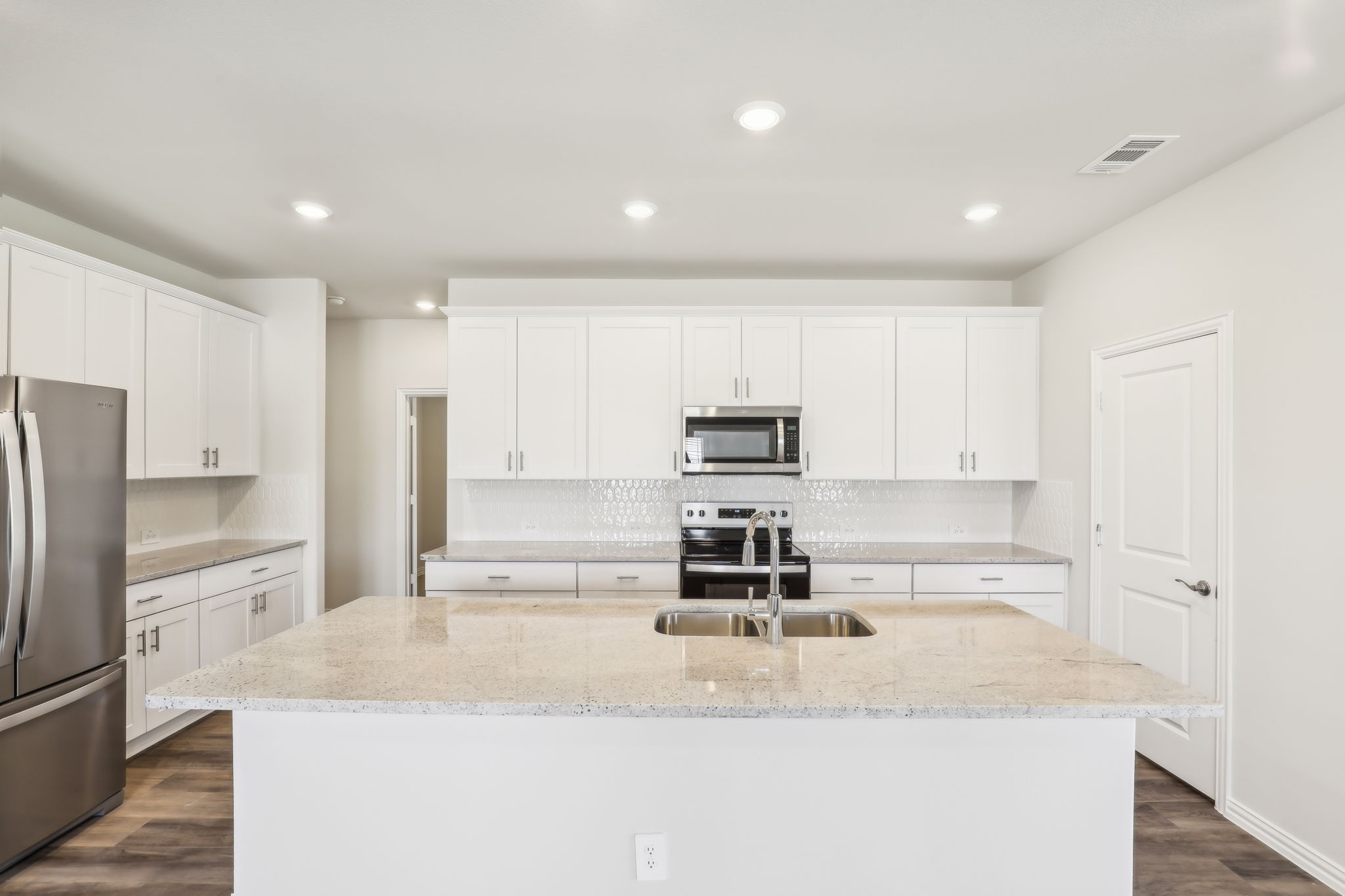 DFW - Belle Lagos - 1931 W Westhill Drive, Cleburne, TX -011