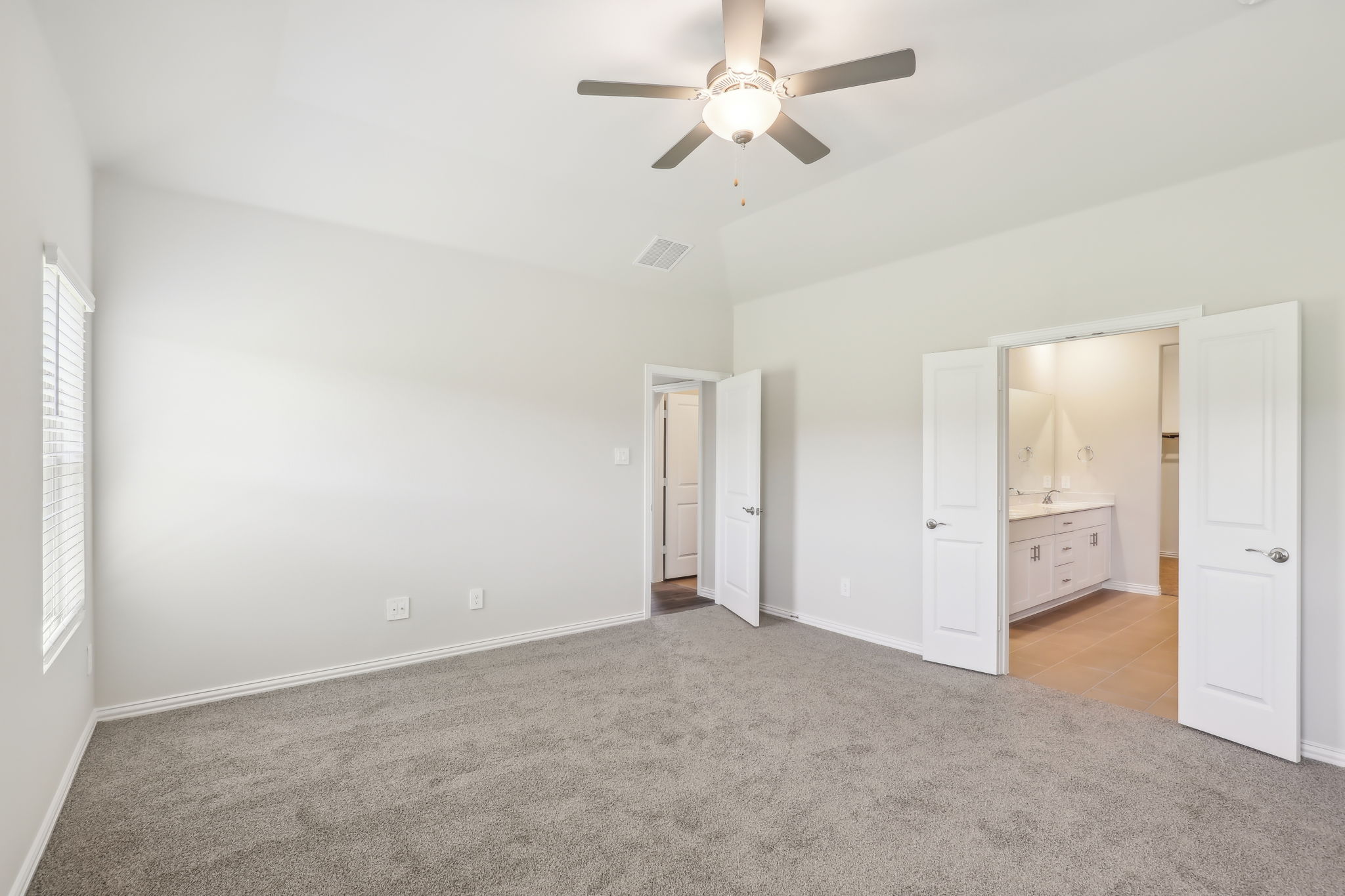 DFW - Belle Lagos - 1931 W Westhill Drive, Cleburne, TX -016