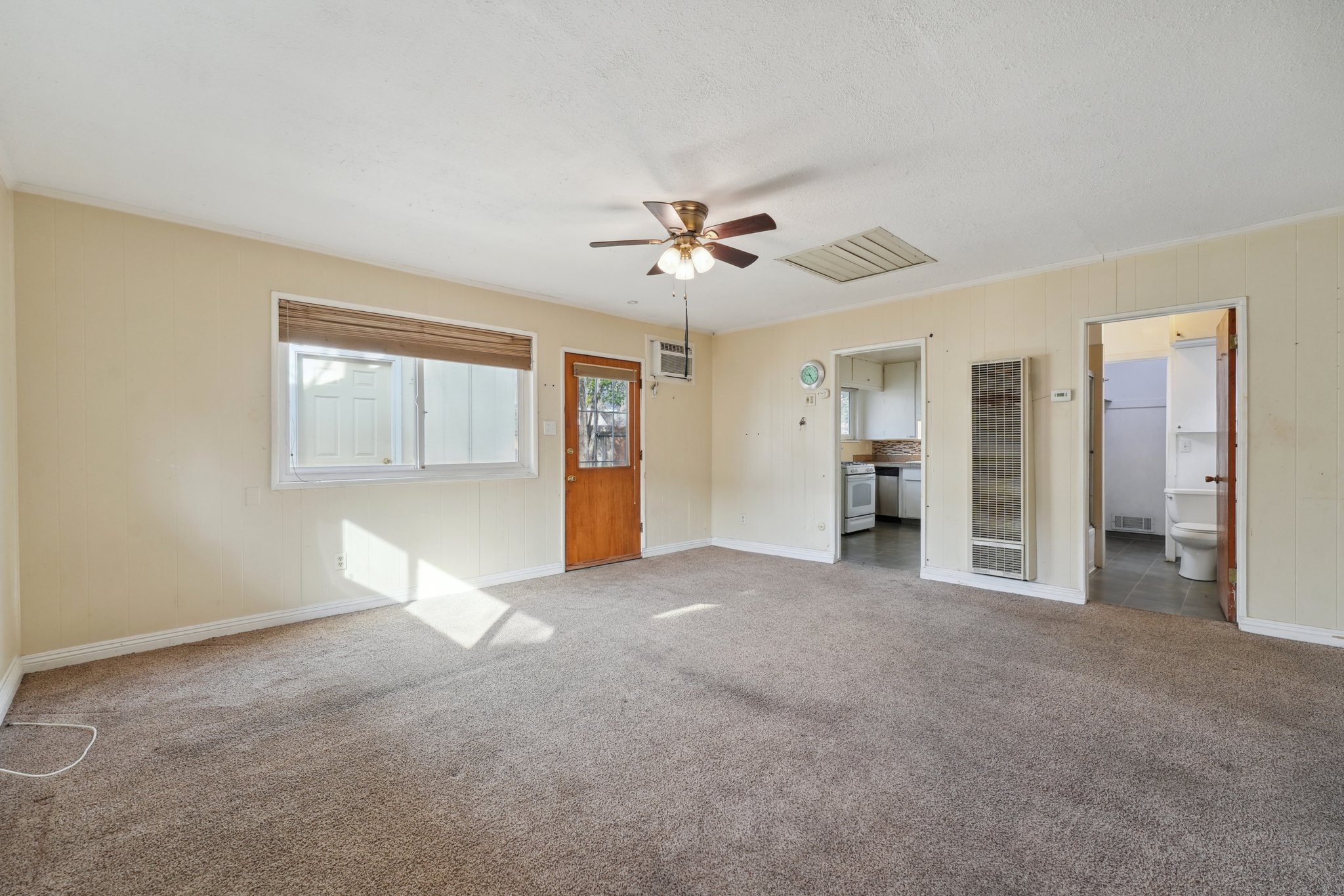 1932 Birch Ave, Antioch, CA 94509-063.jpg