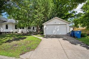 Birch Lake Ave-S1807-052.jpg