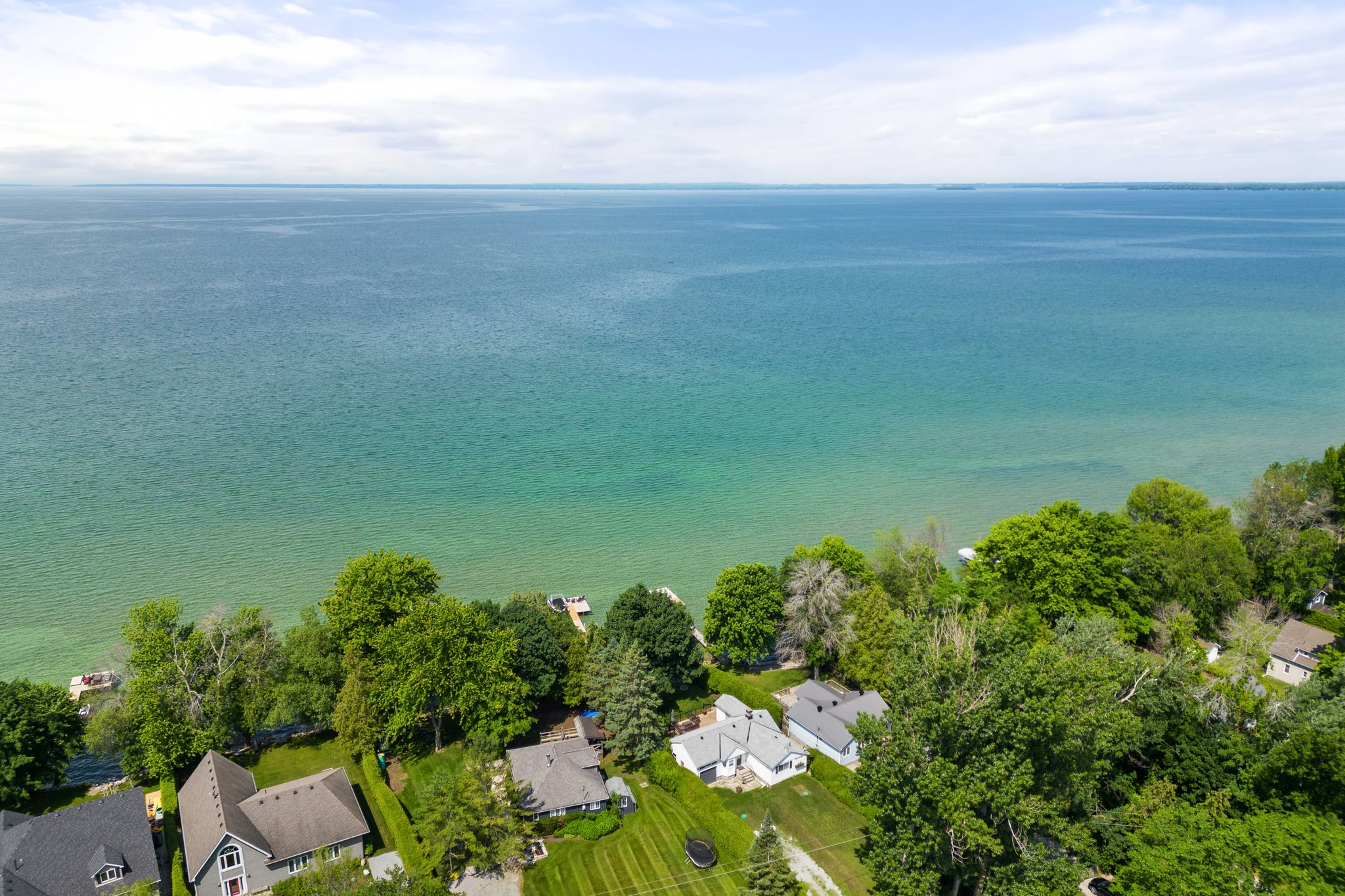 1932 Lakeshore Rd. Lake Simcoe Direct Waterfront Cottage Realty Photo
