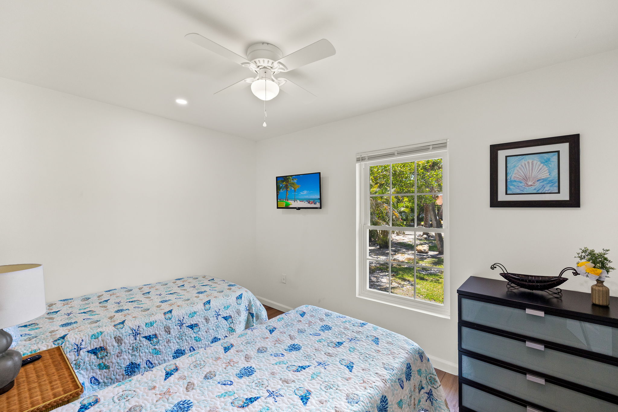 Guest Bedroom 2 - 1 of 2