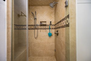  Photo 49