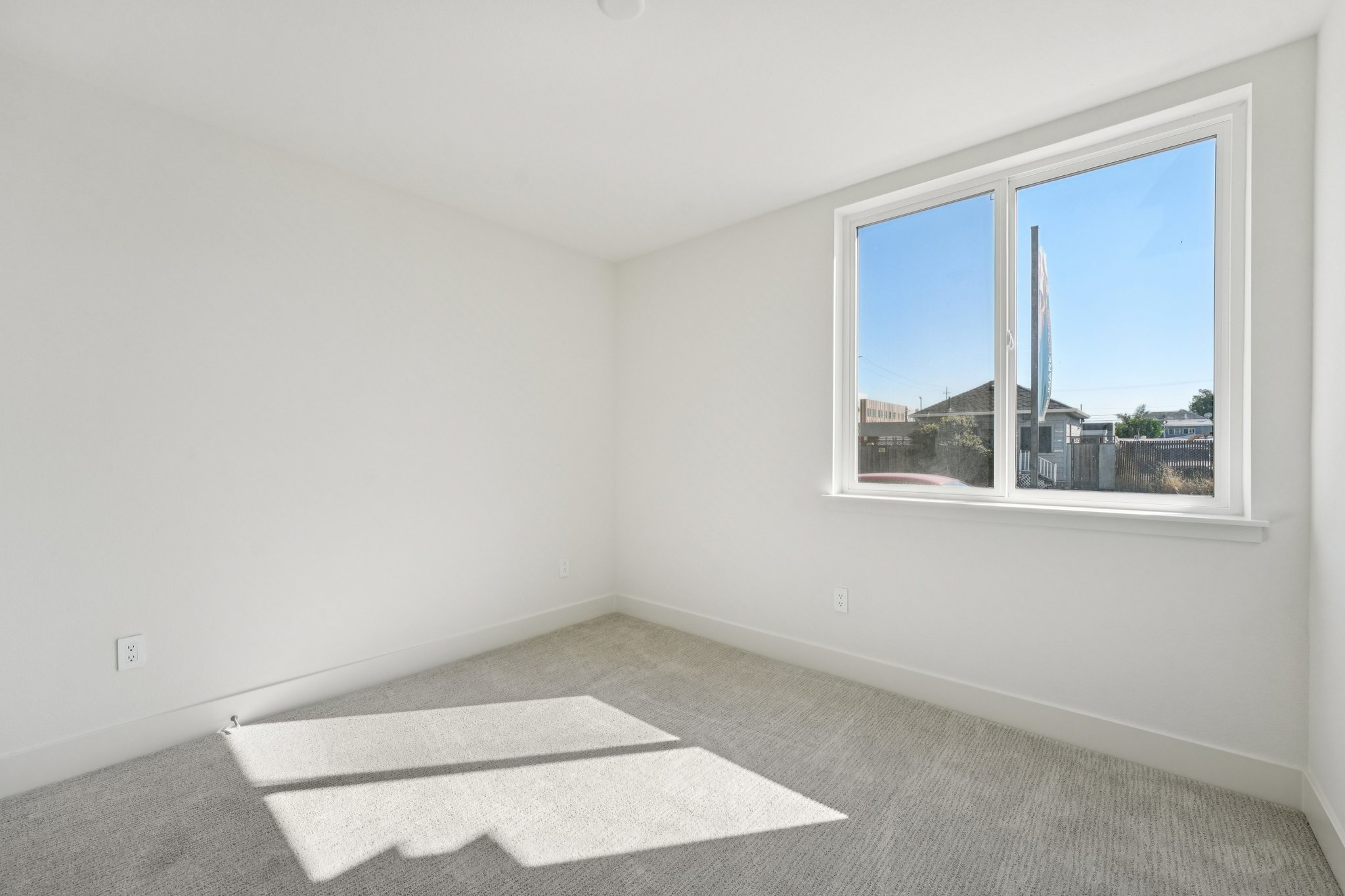 Grand St-S2210-031.jpg