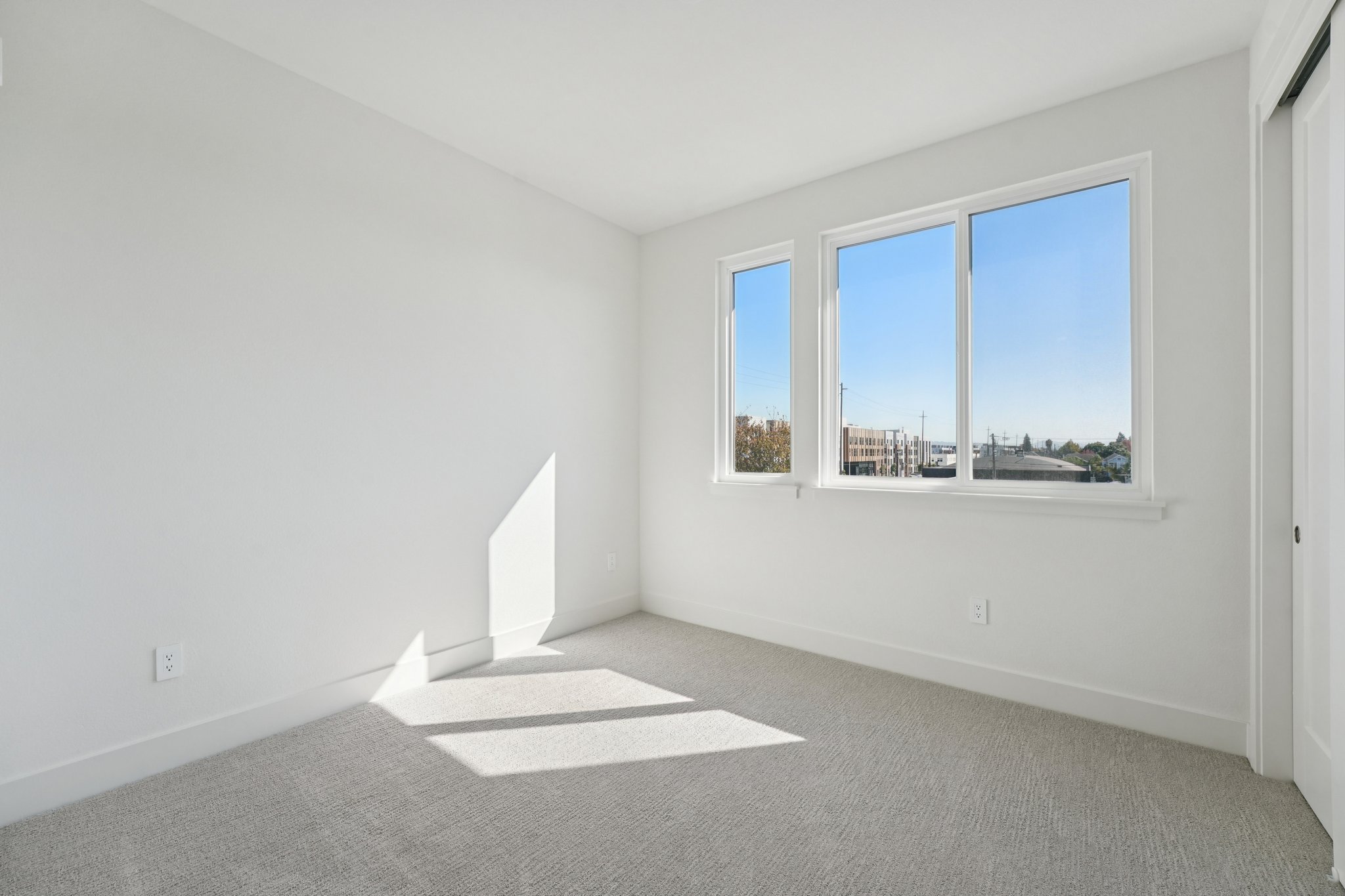 Grand St-S2210-034.jpg