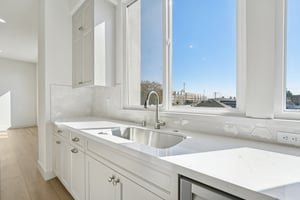 Grand St-S2210-020.jpg