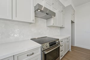 Grand St-S2210-023.jpg