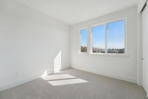 Grand St-S2210-034.jpg