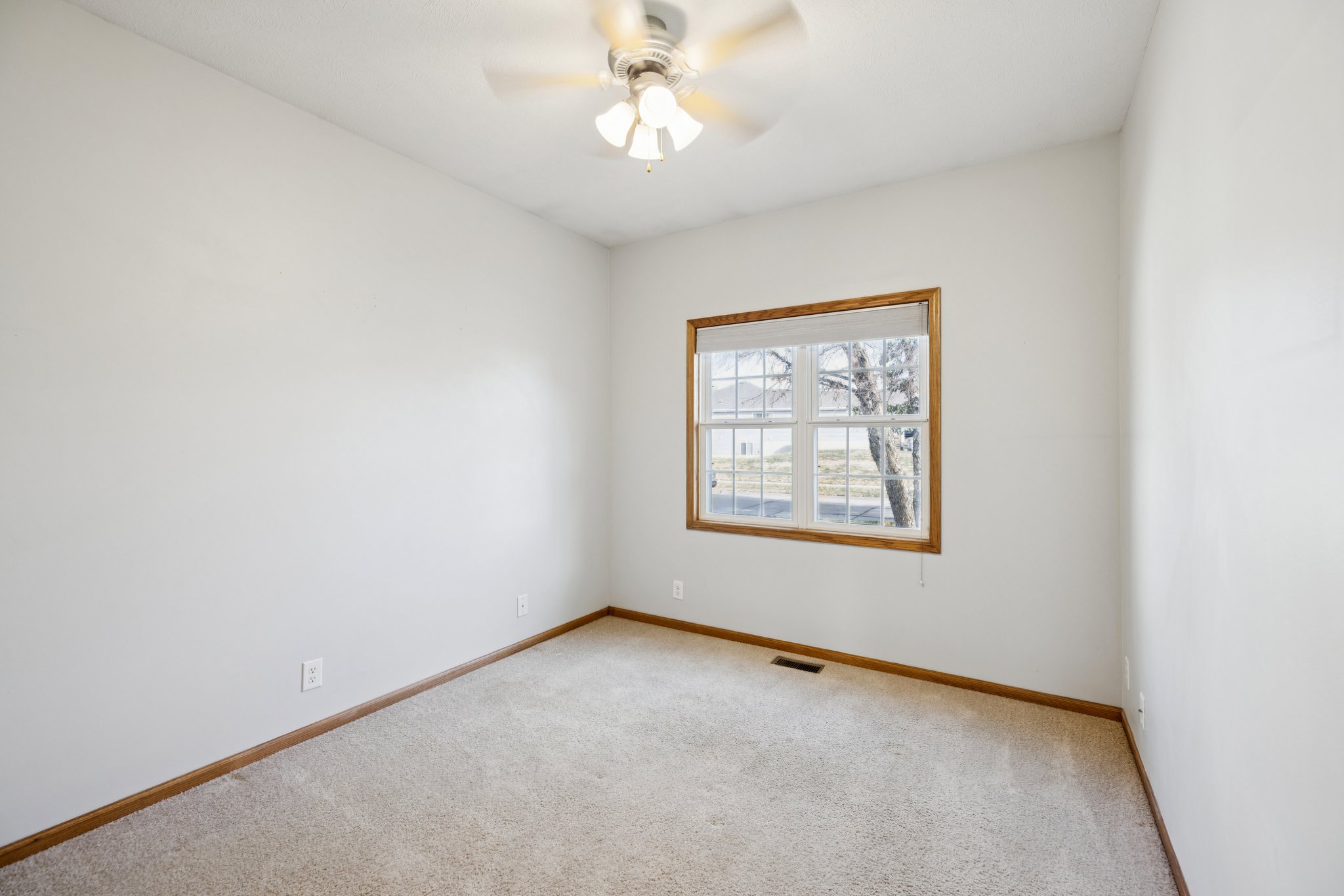 7524 - 1933 Redstone Rd_024.jpg