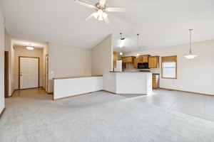 7524 - 1933 Redstone Rd_005.jpg